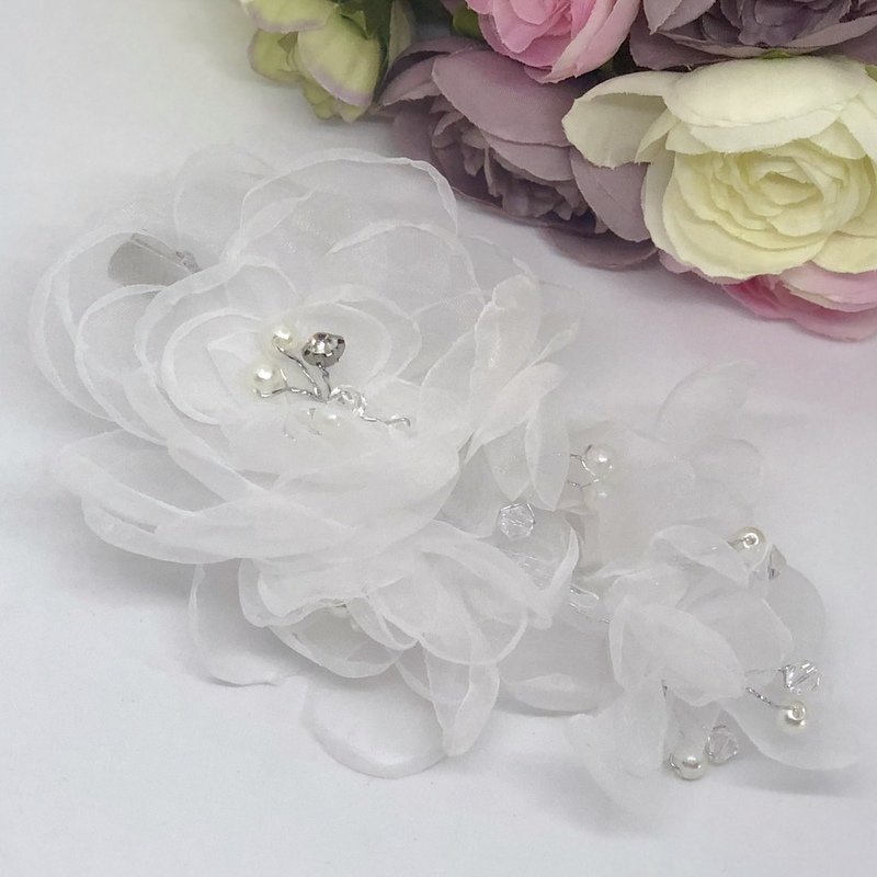 FANCY - White Flower &amp; Crystal Pearls Hair Clip Barrette