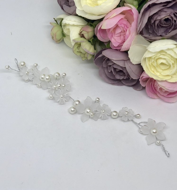 BEATRICE - White Flower &amp; Pearl Wedding Bridal Hair Vine