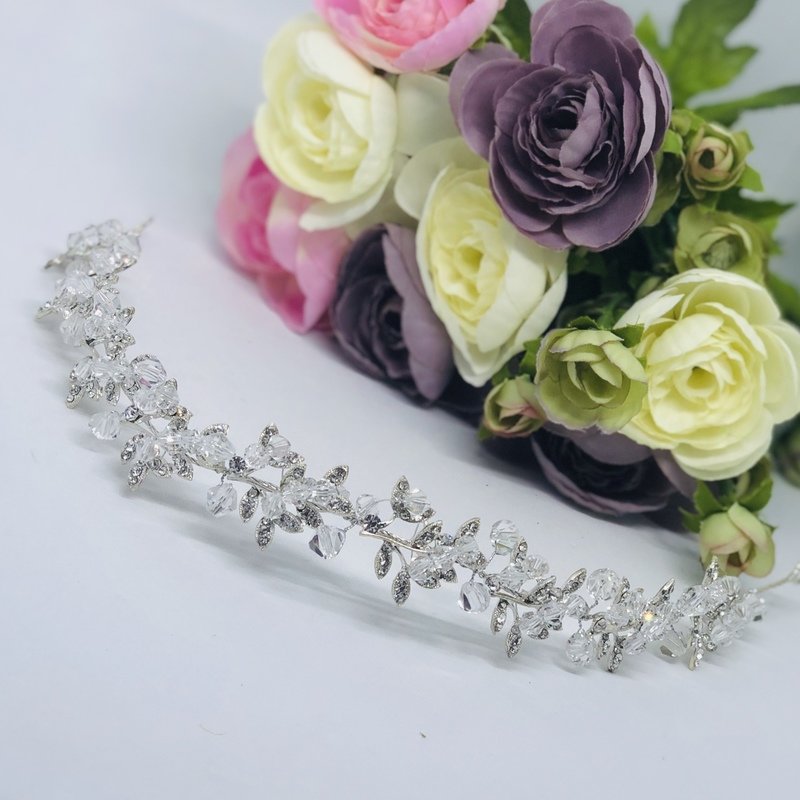 BINDI - Crystal Bridal Wedding Head Piece