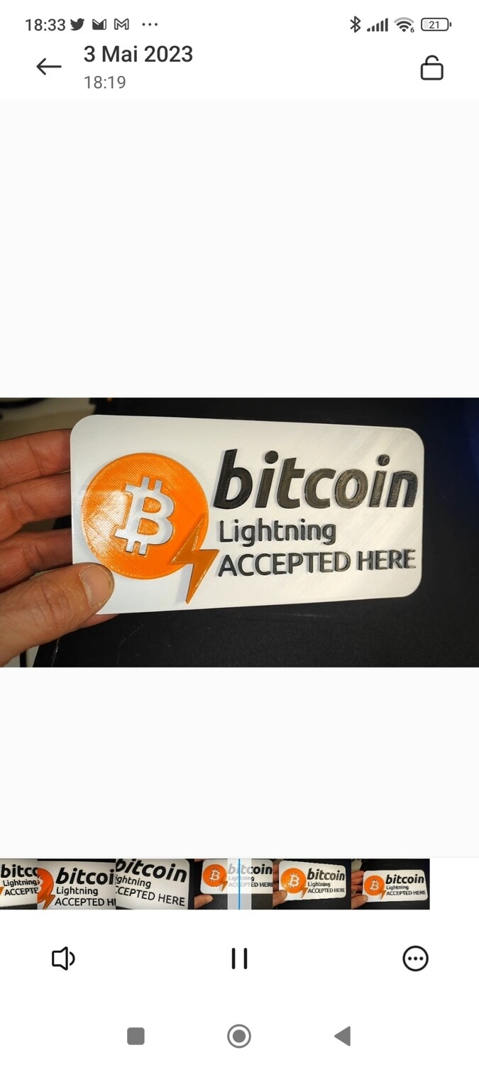 Plaque Bitcoin Accepted Here