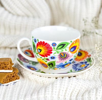 &#39;Krysia&#39; mug in a decorative box 220 ml - white Lowicz pattern/ Filizanka