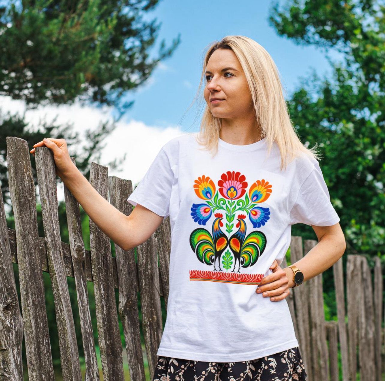 White T-shirt Roosters Size M/ Koszulka