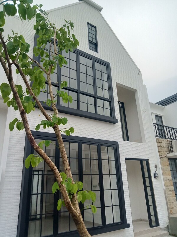 Grand Victoria Townhouse, dikawasan BNR, dgn view gunung dan udara yg segar, selangkah dari Bogor Inner Ring Road