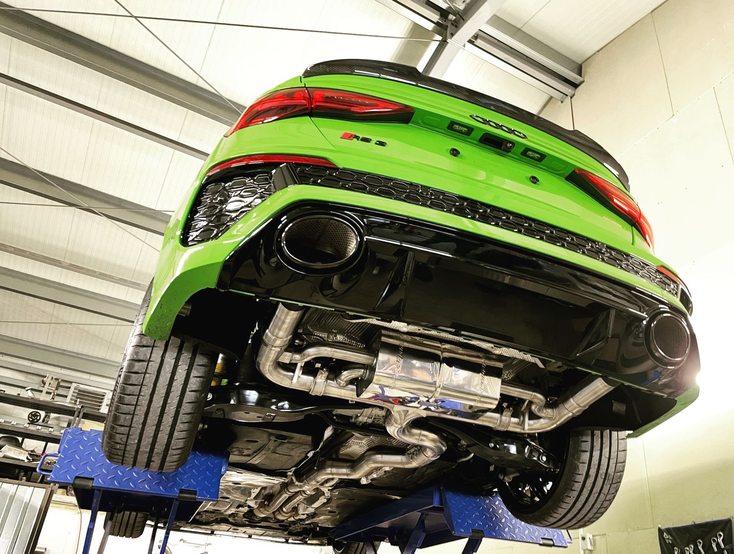 Audi RS3 8Y Terrorline V2  Klappenabgasanlage 3,5 Zoll auf 2x3 Zoll