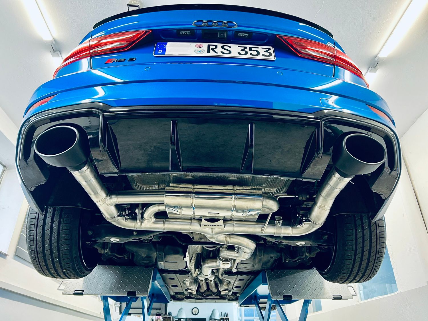 Audi RS3 8V VFL Terrorline V1 Klappenabgasanlage 3,5 auf 2x3 Zoll