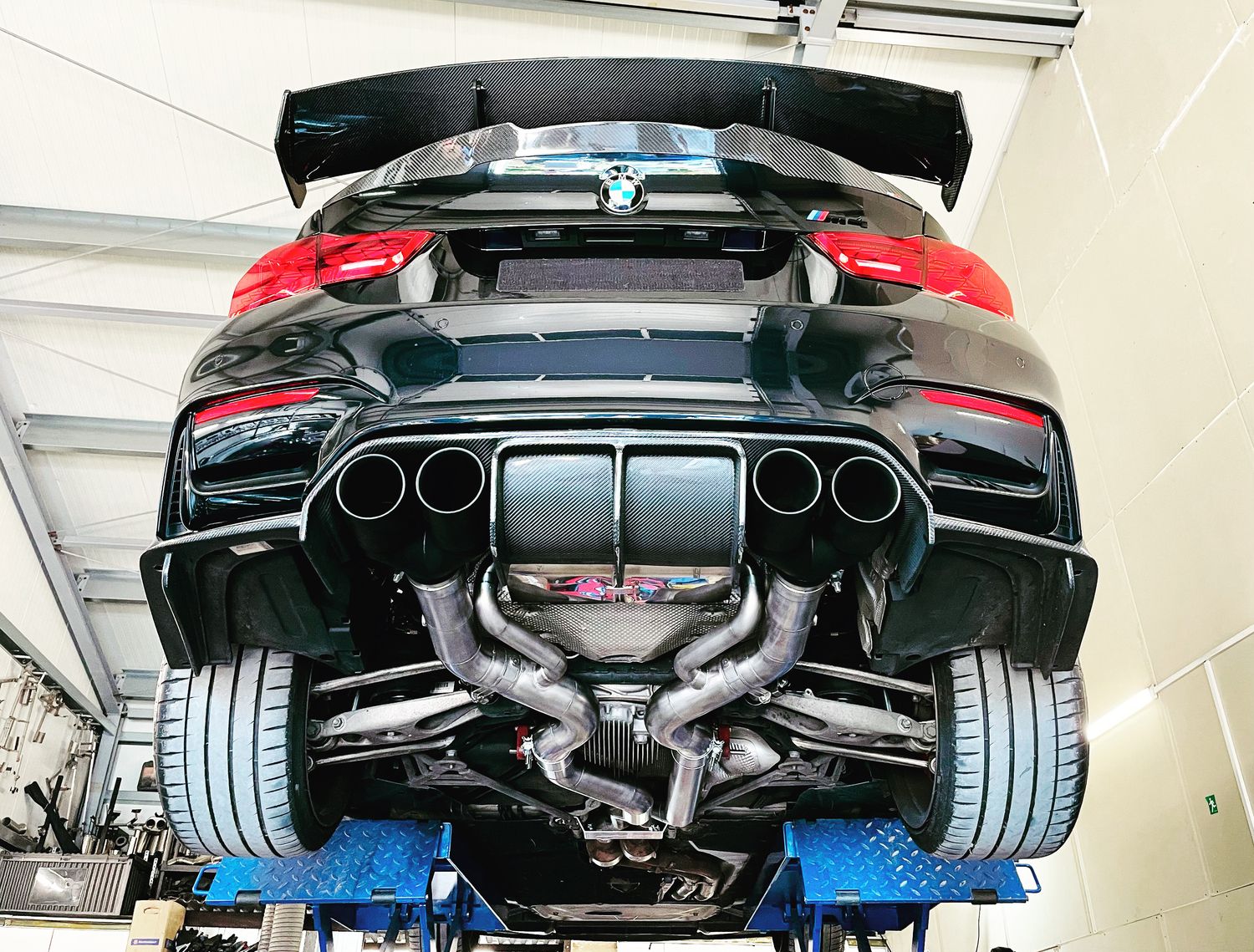 BMW M4 F8X Competition 2x3,5 Zoll Xtreme 3.5 Klappenabgasanlage