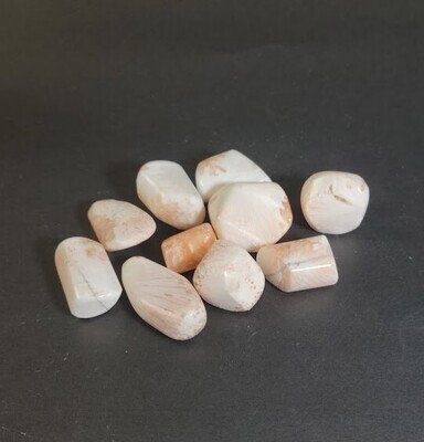Decor - Tumbled Peach Scolecite