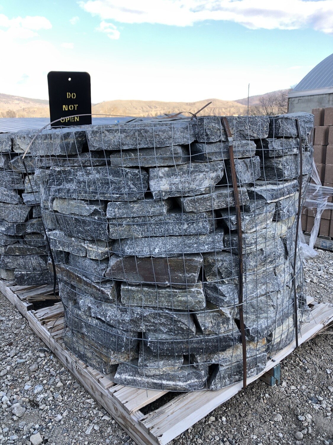 Flagstone Ledgestone  Charcoal
