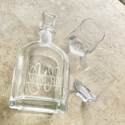 Etched Monogrammed Whiskey Decanter – Personalized Elegant Gift for Every Occasion