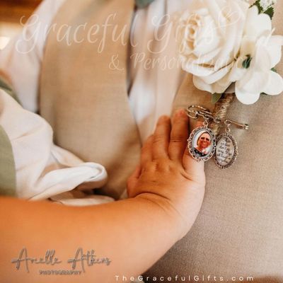 Groom’s Boutonnière Memorial Photo Brooch Pin
