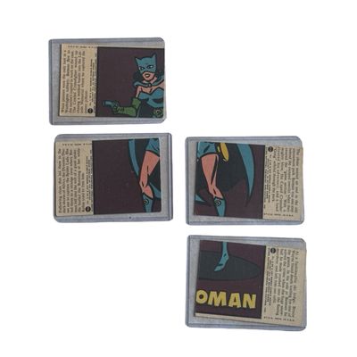TOPPS Batman 1966 Red Bat "Wonderwomen"