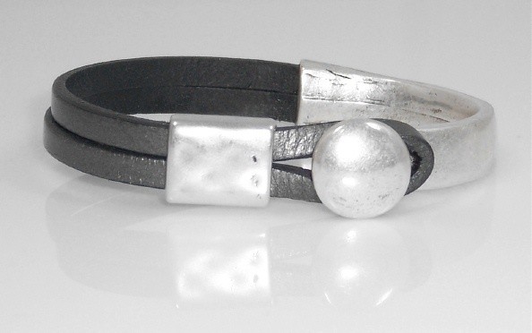 Grey leather bracelet