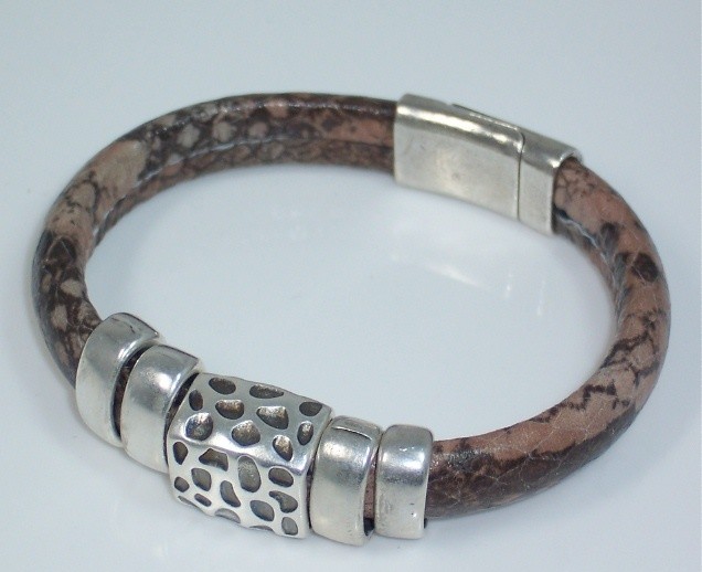 Animal print leather bracelet