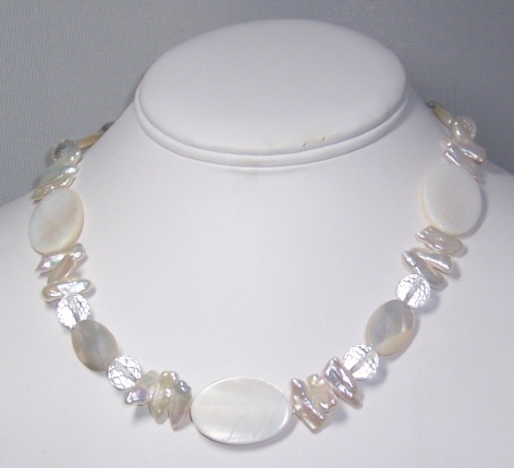 Mother of Pearl & rock crystal nekclace