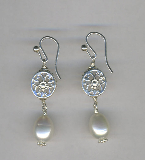 Silver & pearl earrings