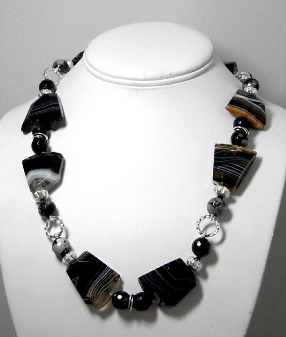 Agate &amp; silver necklace