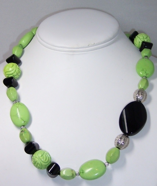 Lime green turquoiae &amp; onyx necklace