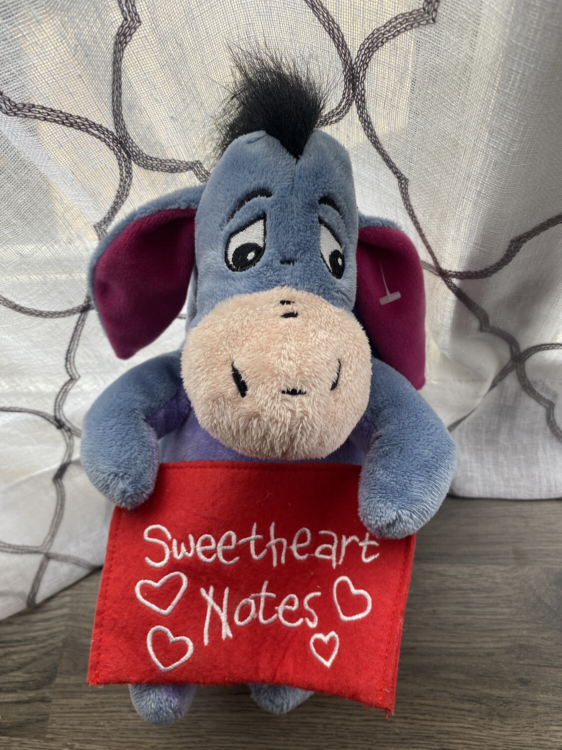 Eeyore Valentine Kiss Me Sweetheart Notes Plush “10