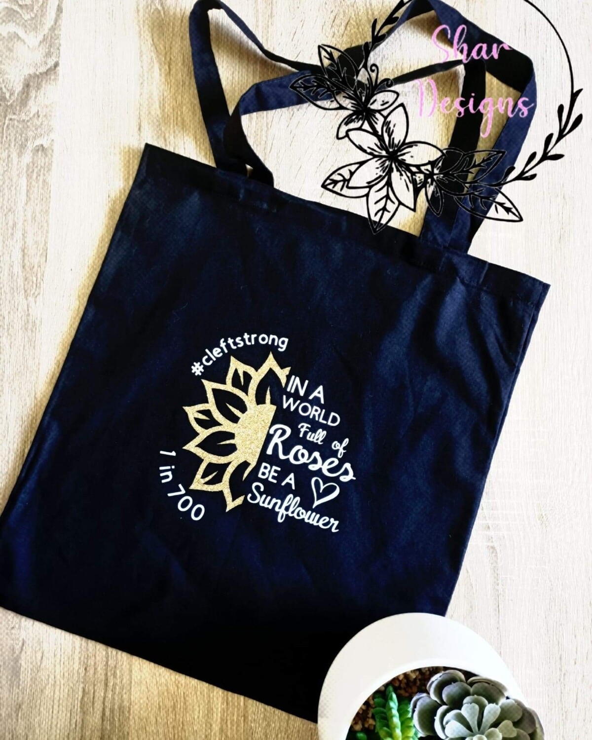 Cleft tote bags