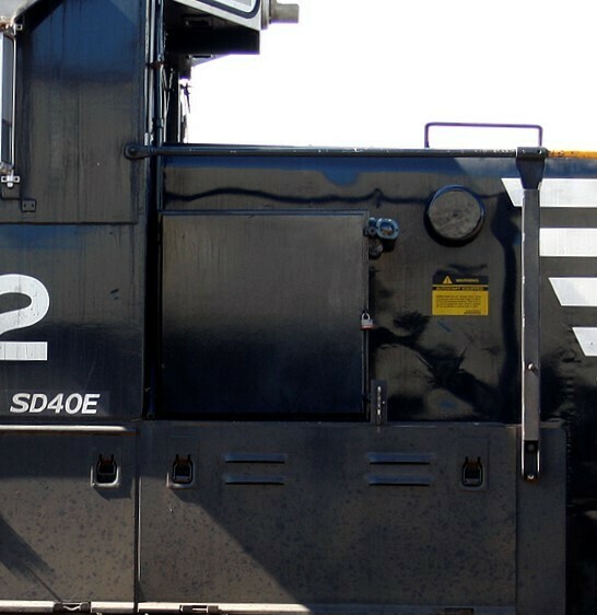 HO Scale Detail Parts - NS SD40E Cab Signal Box (Qty 4)