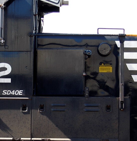 Locomotive Detail Parts - NS SD40E Cab Signal Box