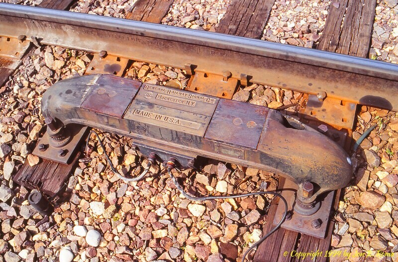 Scenery Detail Parts - ATS Trackside Inductor