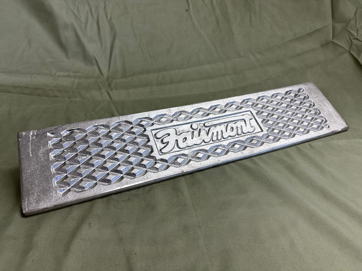 Cast Aluminum Side Step - M/MT19
