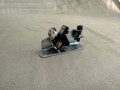 B48G Points Breaker Assembly