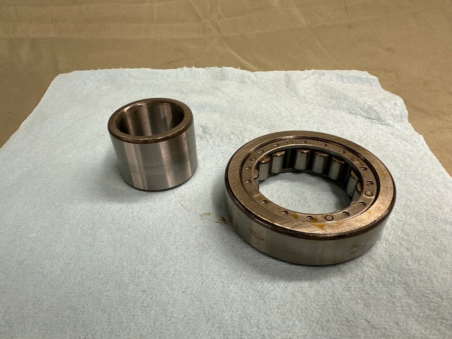 RO-C Center Bearing and Race Set