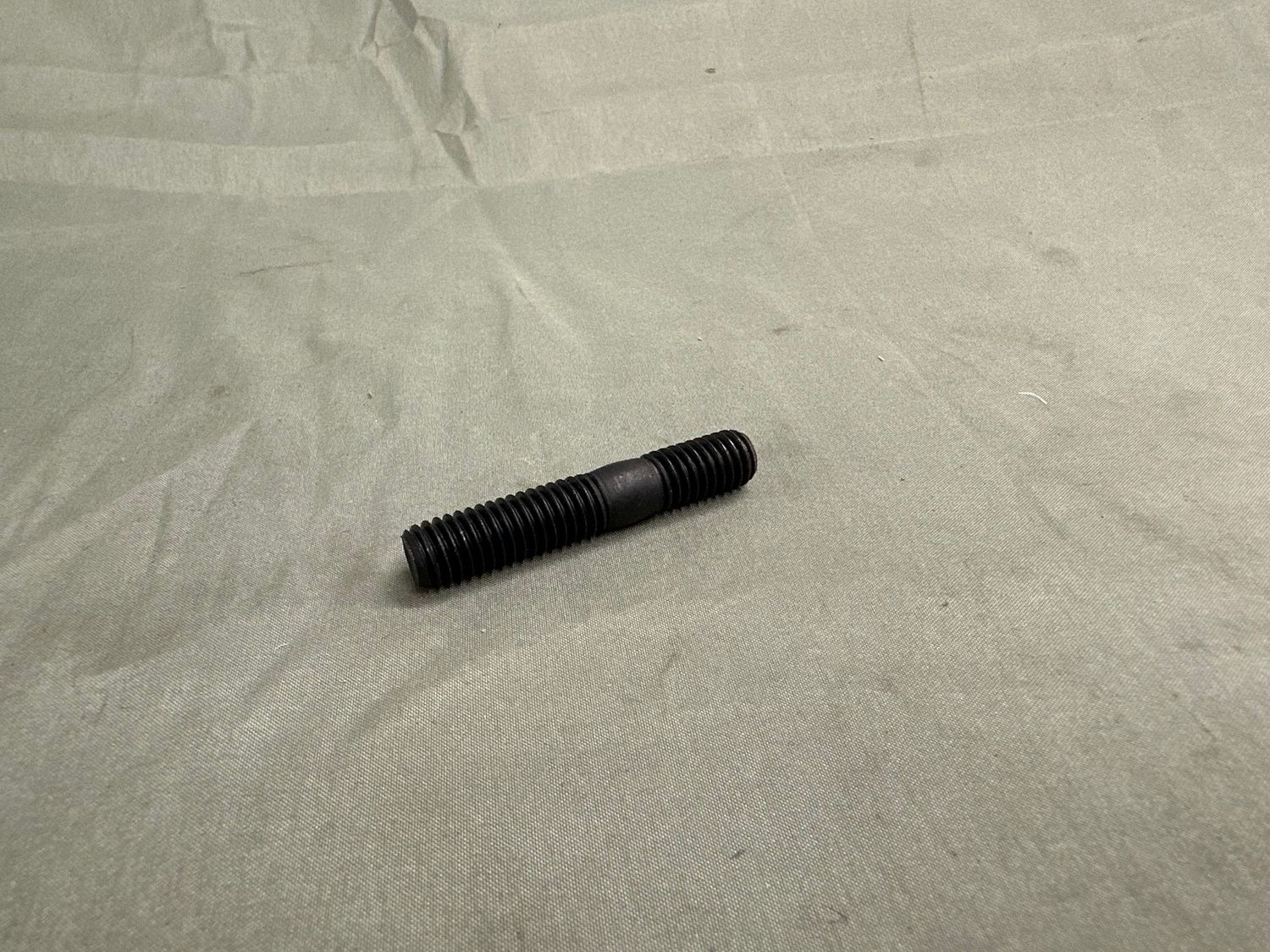 RO/OD Cylinder Head Stud
