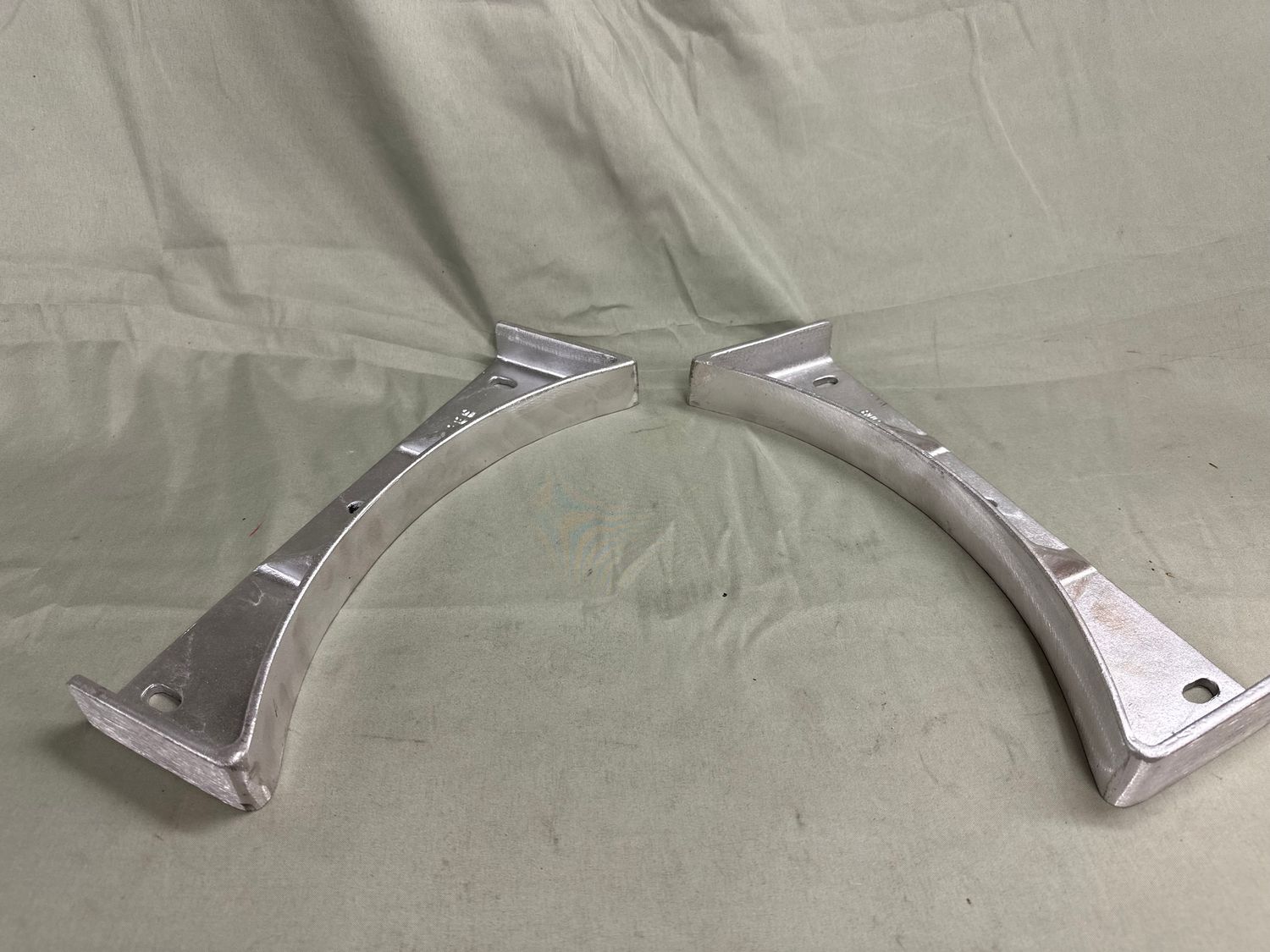 Side Panel Wheel Support
