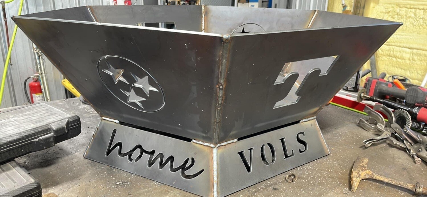 Tennessee volunteers fire pit