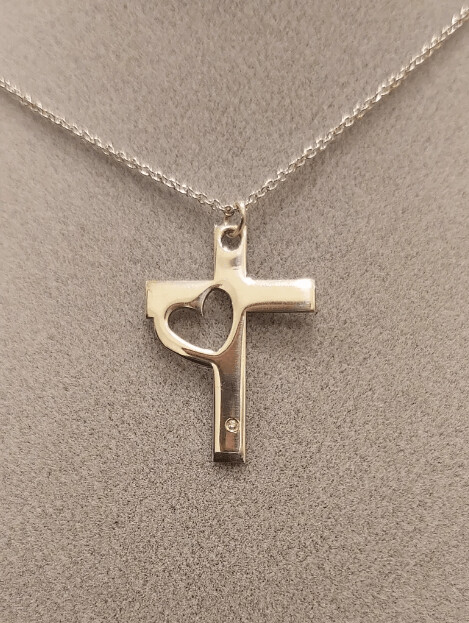 Cruz corazón
