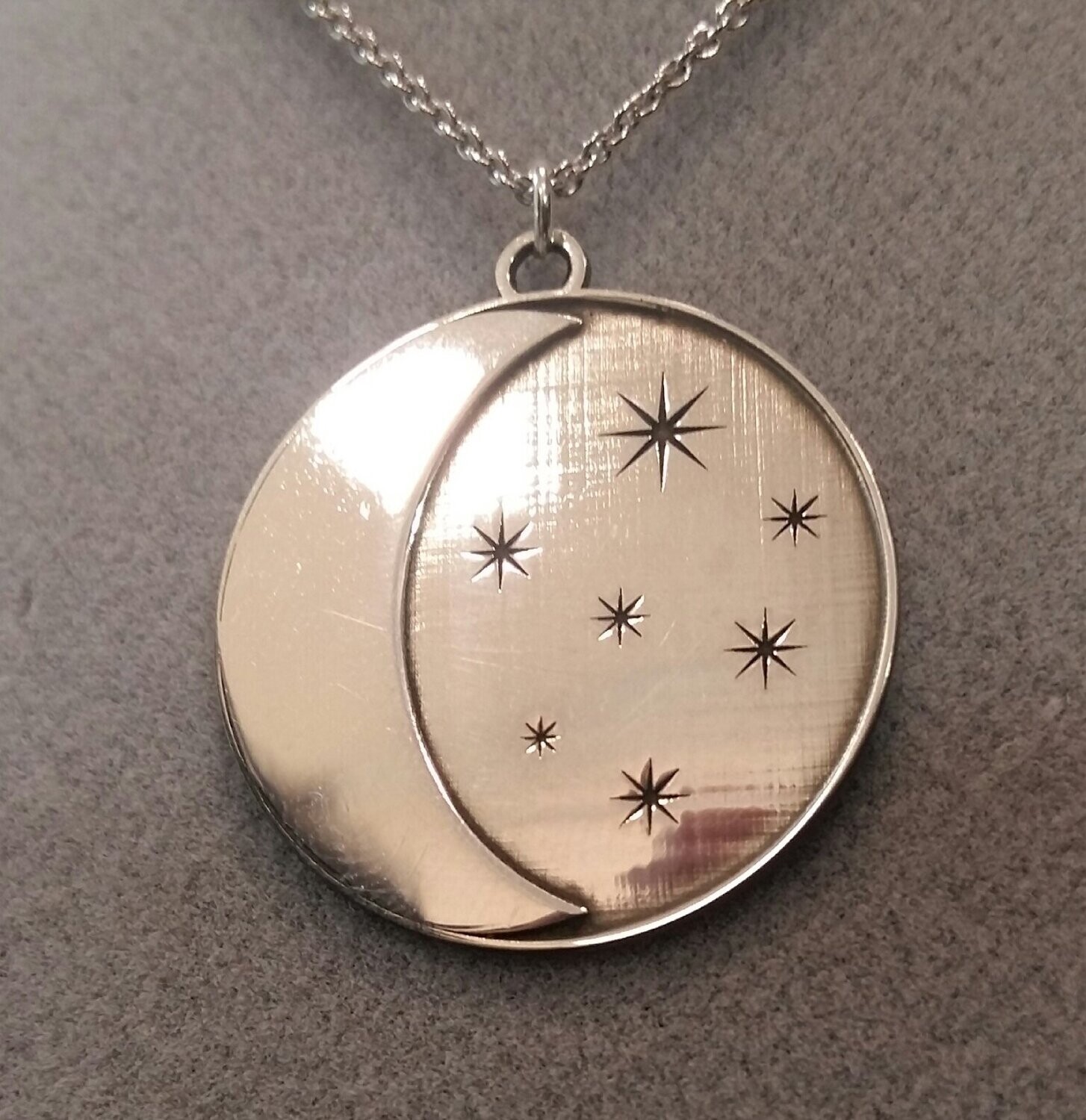 Luna y estrellas