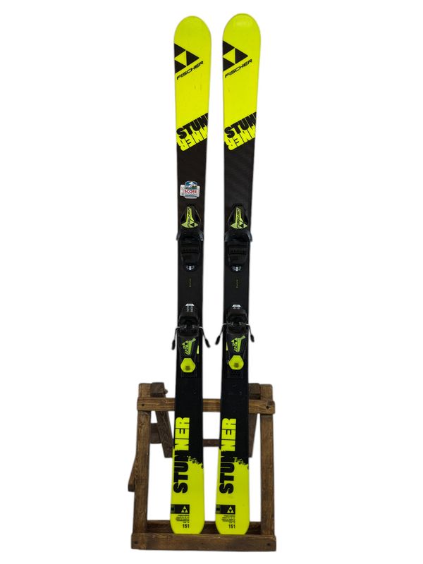 151cm Fischer Stunner Skis W/ Fischer FJ7 Bindings