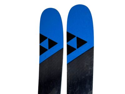 184cm Fischer Ranger 102 FR Skis W/ Look NX 12 Bindings