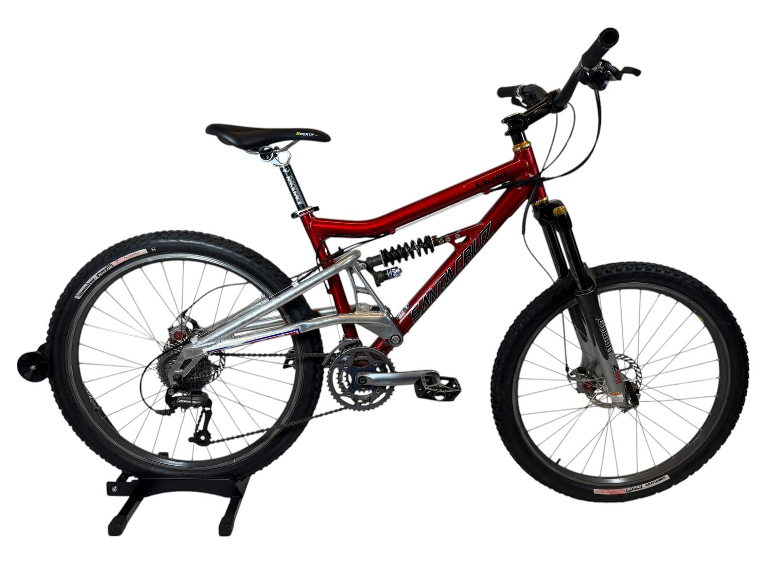 Medium Santa Cruz Bullit Full Suspension Mountain Bike