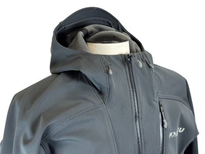 Large Kuiu Axis Soft Shell Hooded Jacket