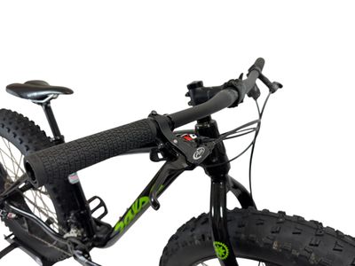 Medium Salsa Beargrease Aluminum Fat Bike w/ Sram XO