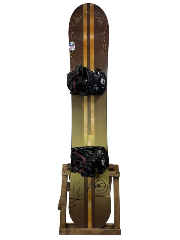 157cm O'neill Snowboard W/ Flow Flite Bindings