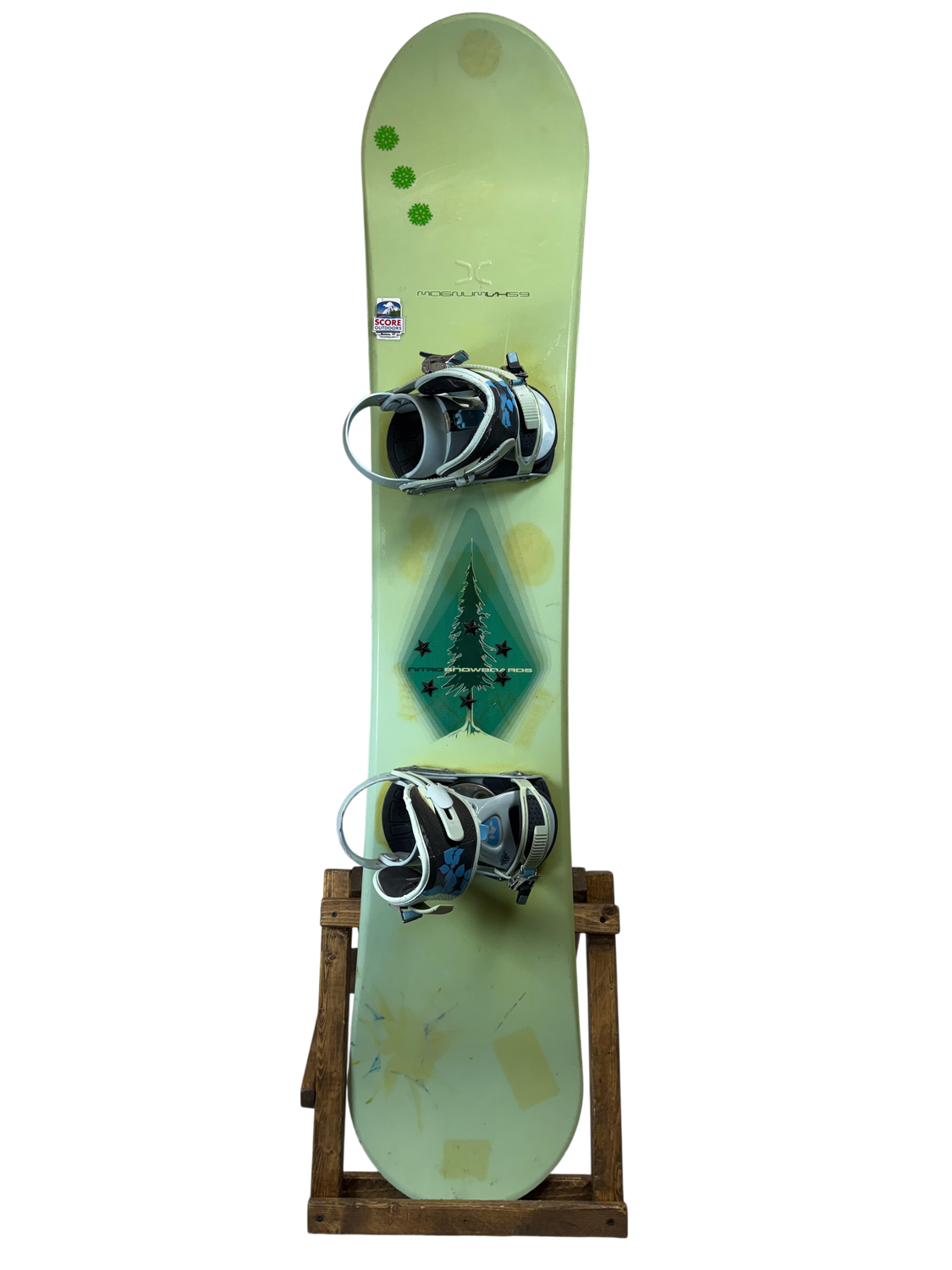 SNOWBOARDS & MORE – SHOP ONLINE – Score Outdoors