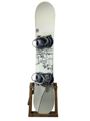 160cm Avalanche Sol Snowboard W/ Heelside Bindings 160cm Avalanche Sol Snowboard W/ Heelside Bindings