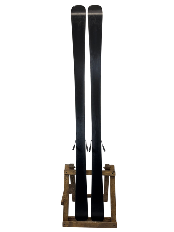 176cm Elan Waveflex Skis w/ Elan EL10 Bindings
