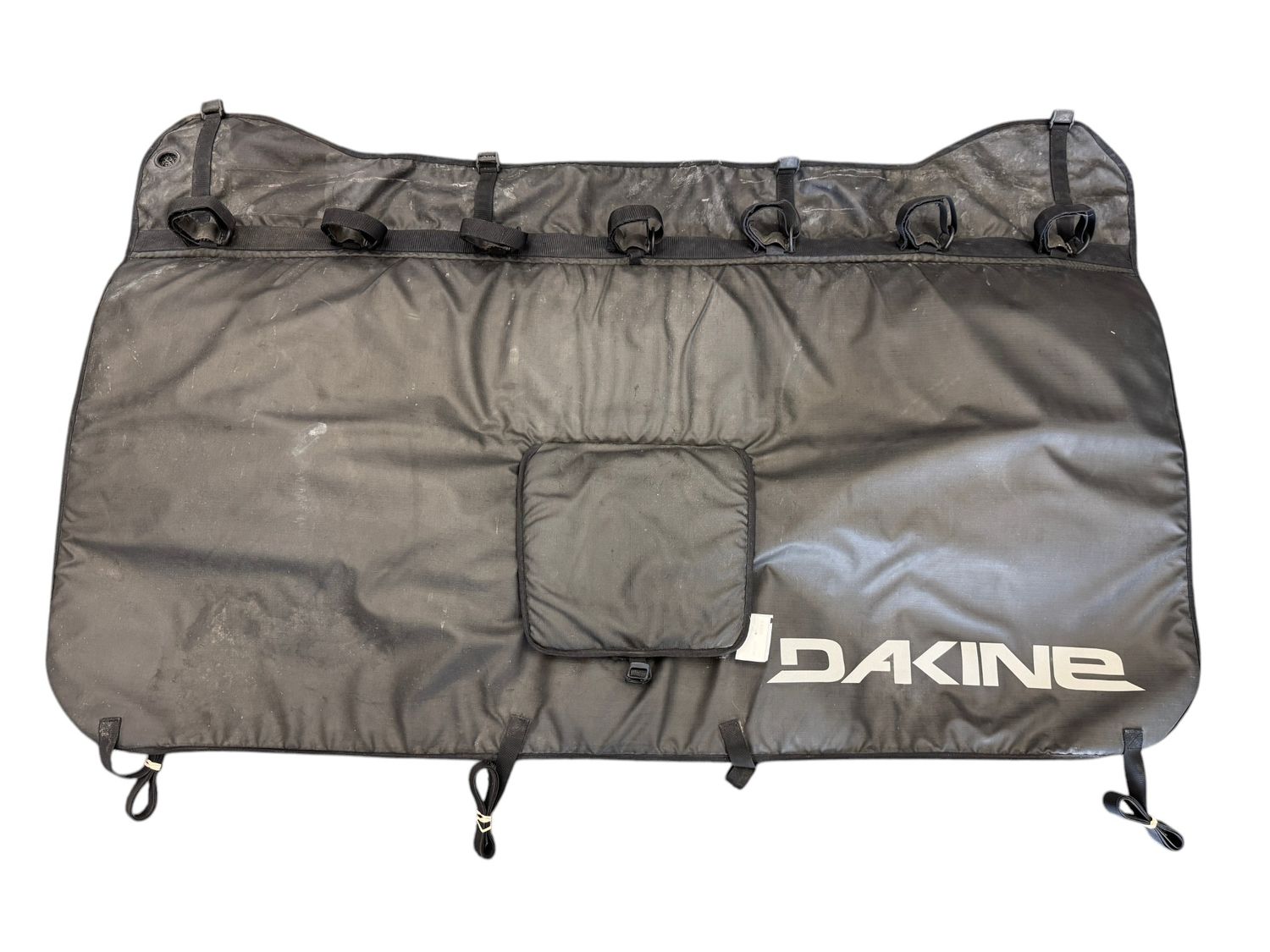 59 59" Dakine Tailgate Pad