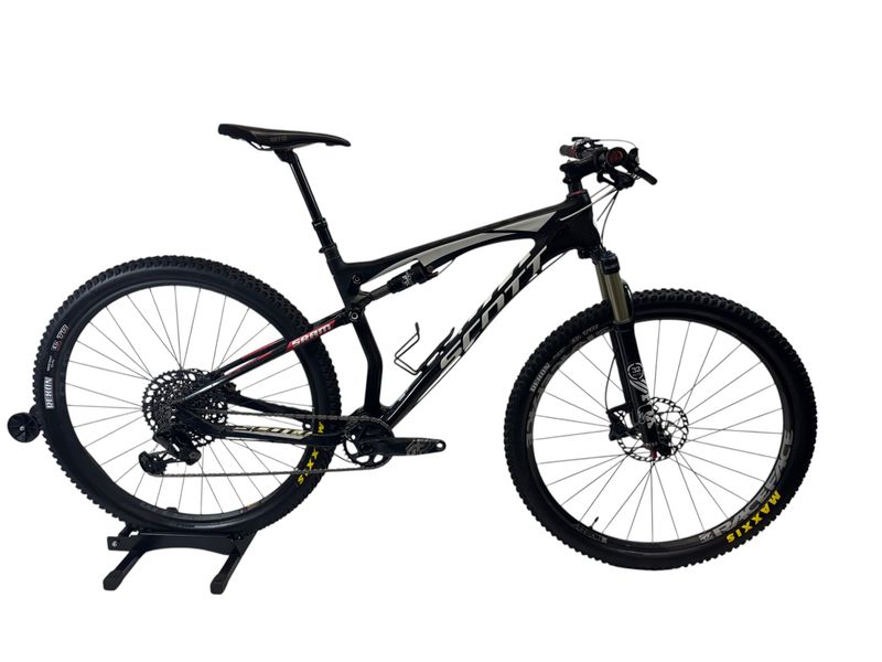 Large Scott Spark 910 Full Suspension Mountain Bike