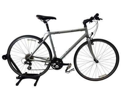 56cm Specialized Sirrus A1 City Commuter Bike 56cm Specialized Sirrus A1 City Commuter Bike