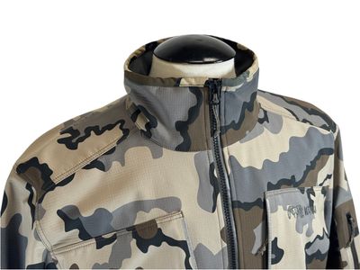 L Kuiu Soft Shell Jacket