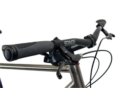 56cm Framed Basswood Titanium Flat Bar Gravel Bike