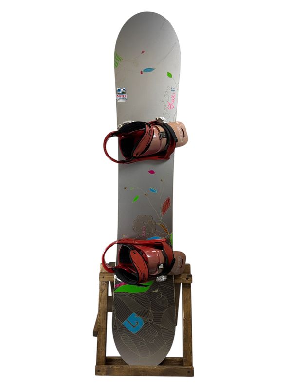 147cm Burton Lux Snowboard W/ Burton Freestyle Bindings
