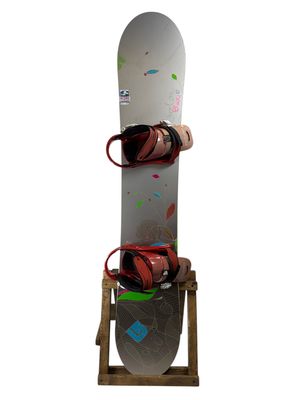 147cm Burton Lux Snowboard W/ Burton Freestyle Bindings 147cm Burton Lux Snowboard W/ Burton Freestyle Bindings